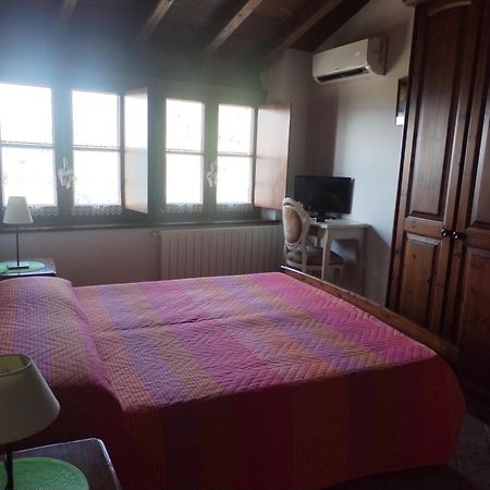 Bed & Breakfast Ca' Di Vissai Arnasco Bilik gambar
